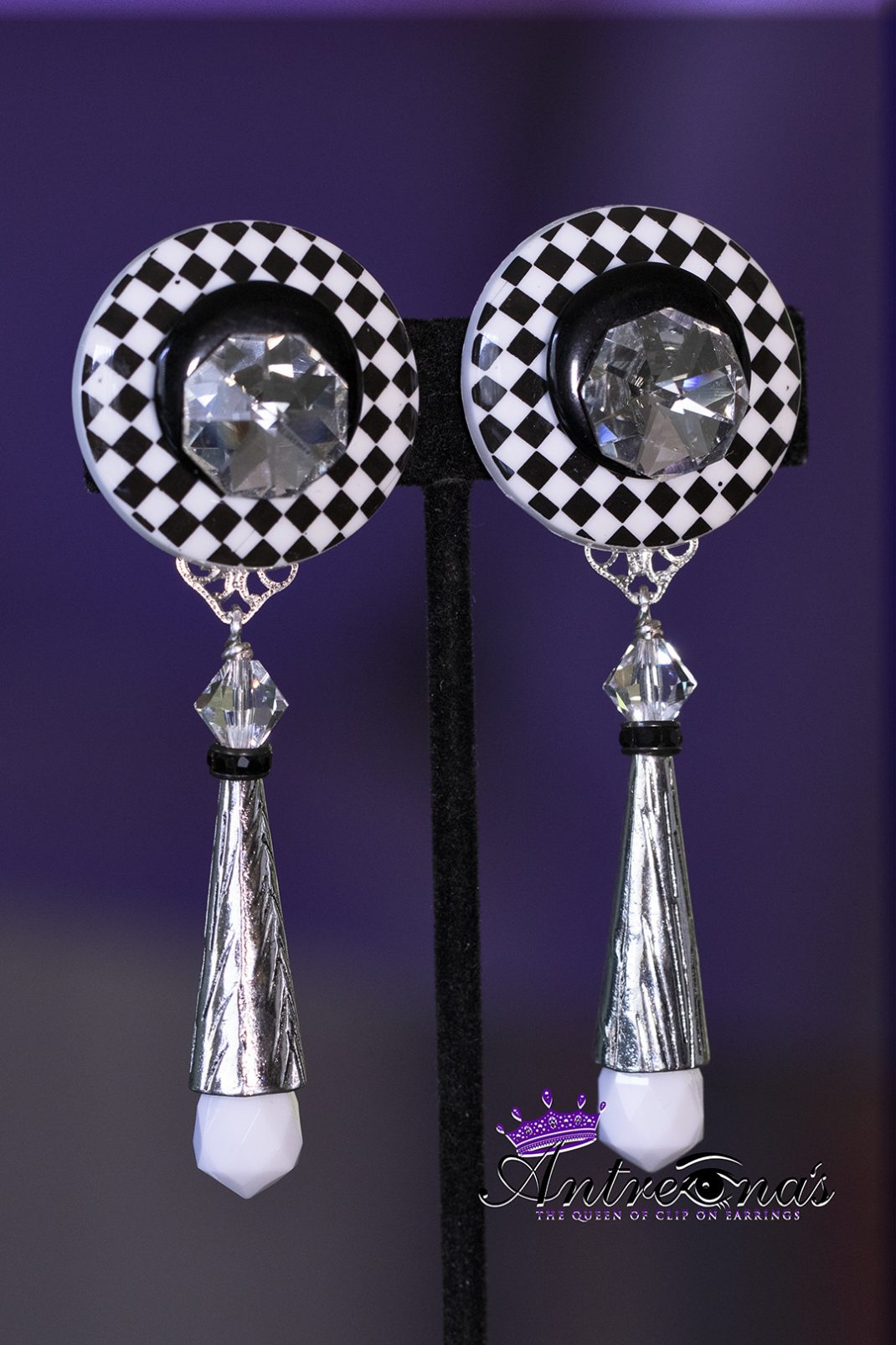 houndstooth clip earrings