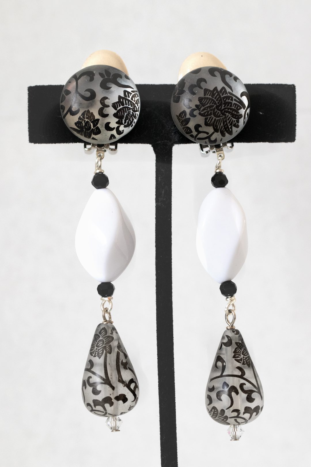 Black white clip on earrings