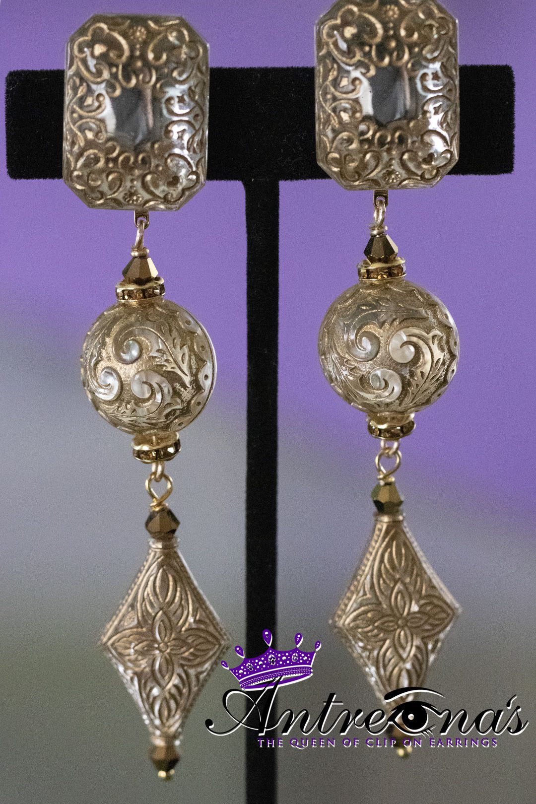 non-pierced-lightweight-drop-earrings-crystal-gold