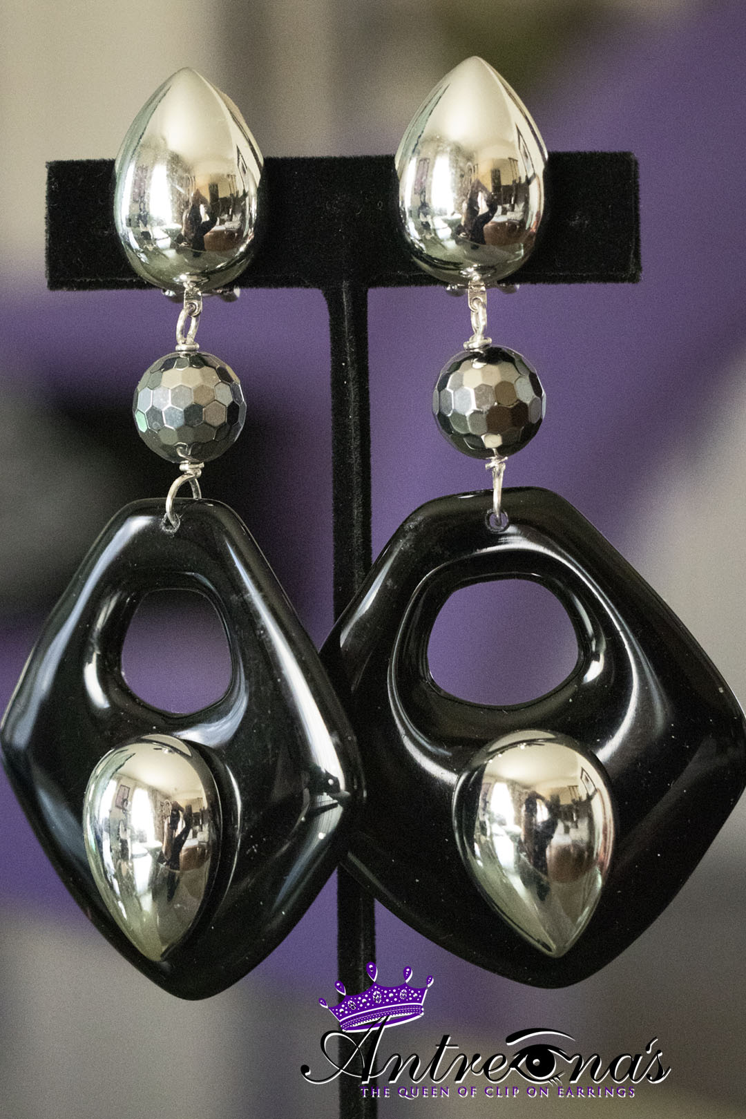 Comfy dangle clip earrings
